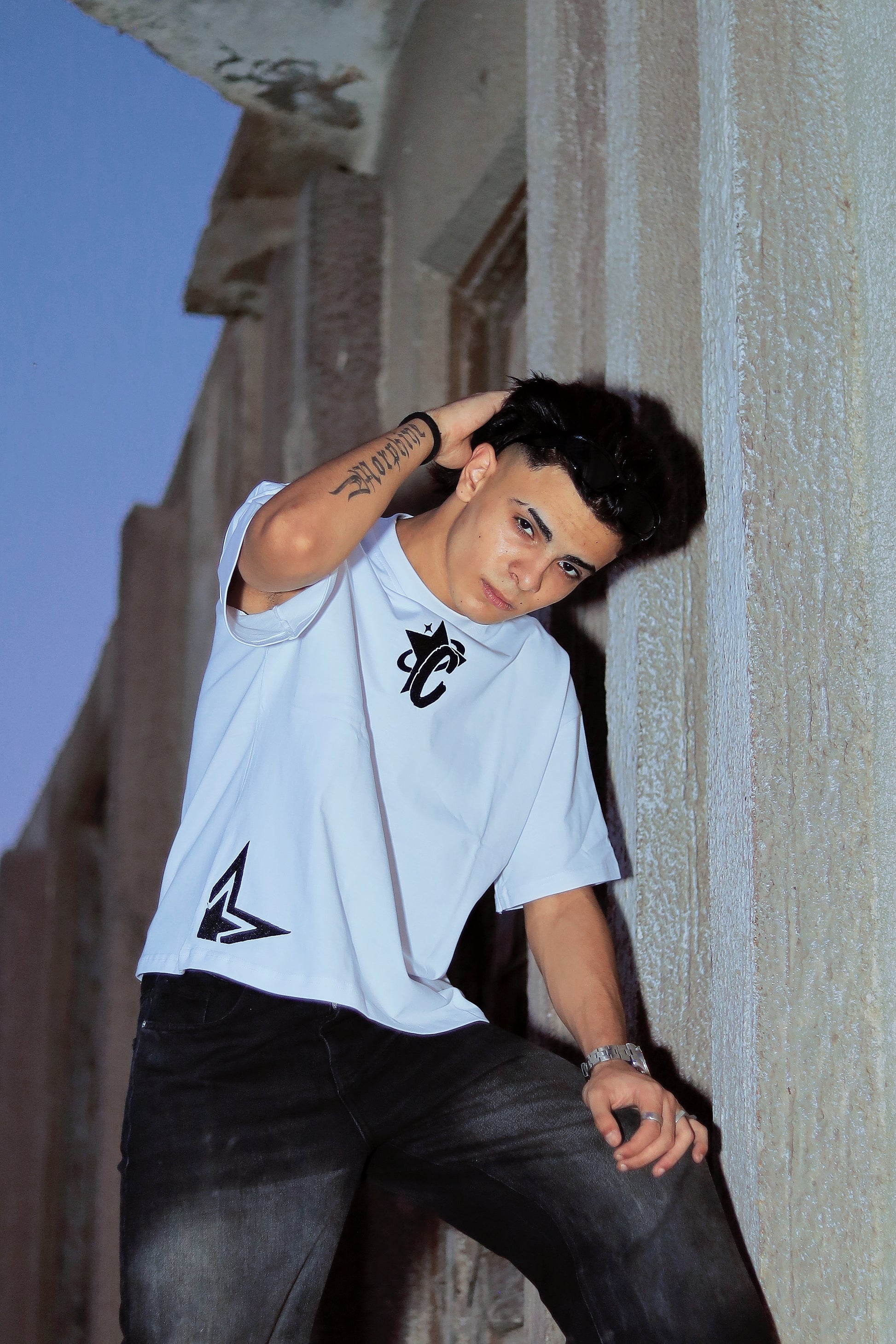 Box fit (white)