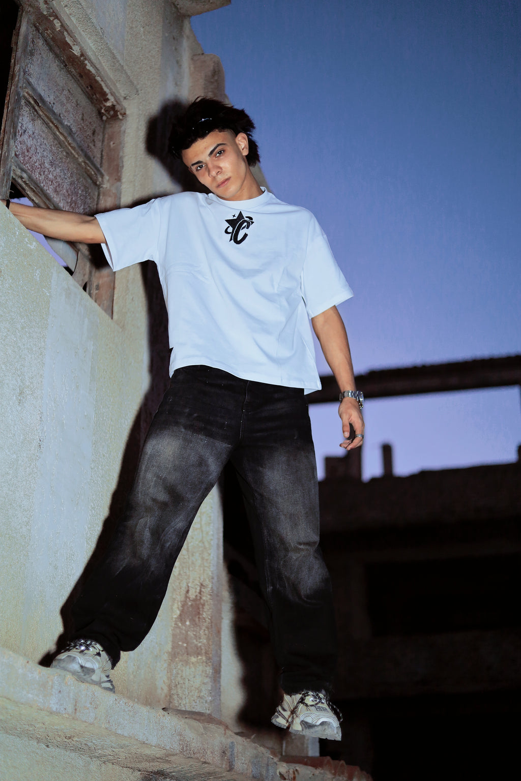 Box fit (white)